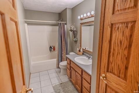 4668 N 450 East Rochester IN 46975