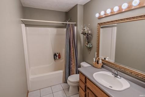4668 N 450 East Rochester IN 46975