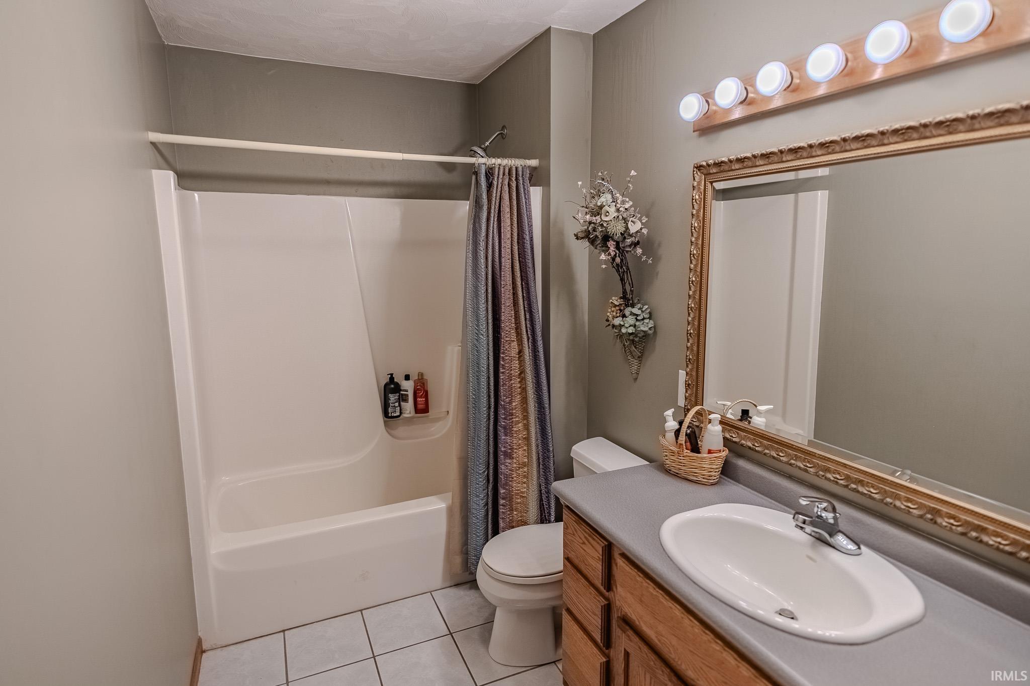 4668 N 450 East Rochester IN 46975