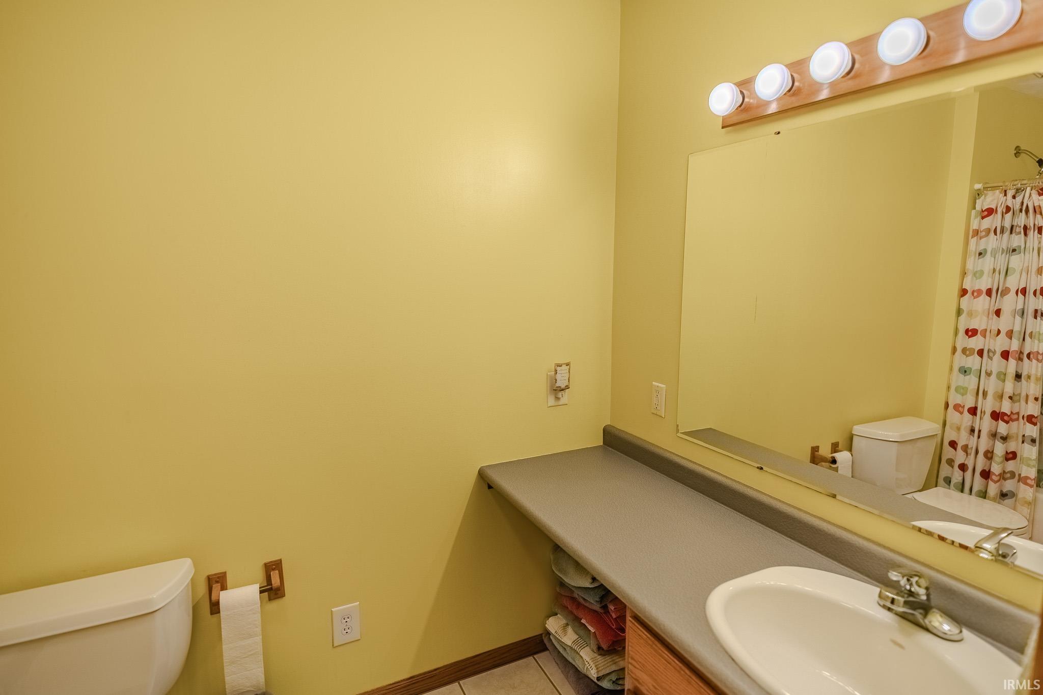4668 N 450 East Rochester IN 46975