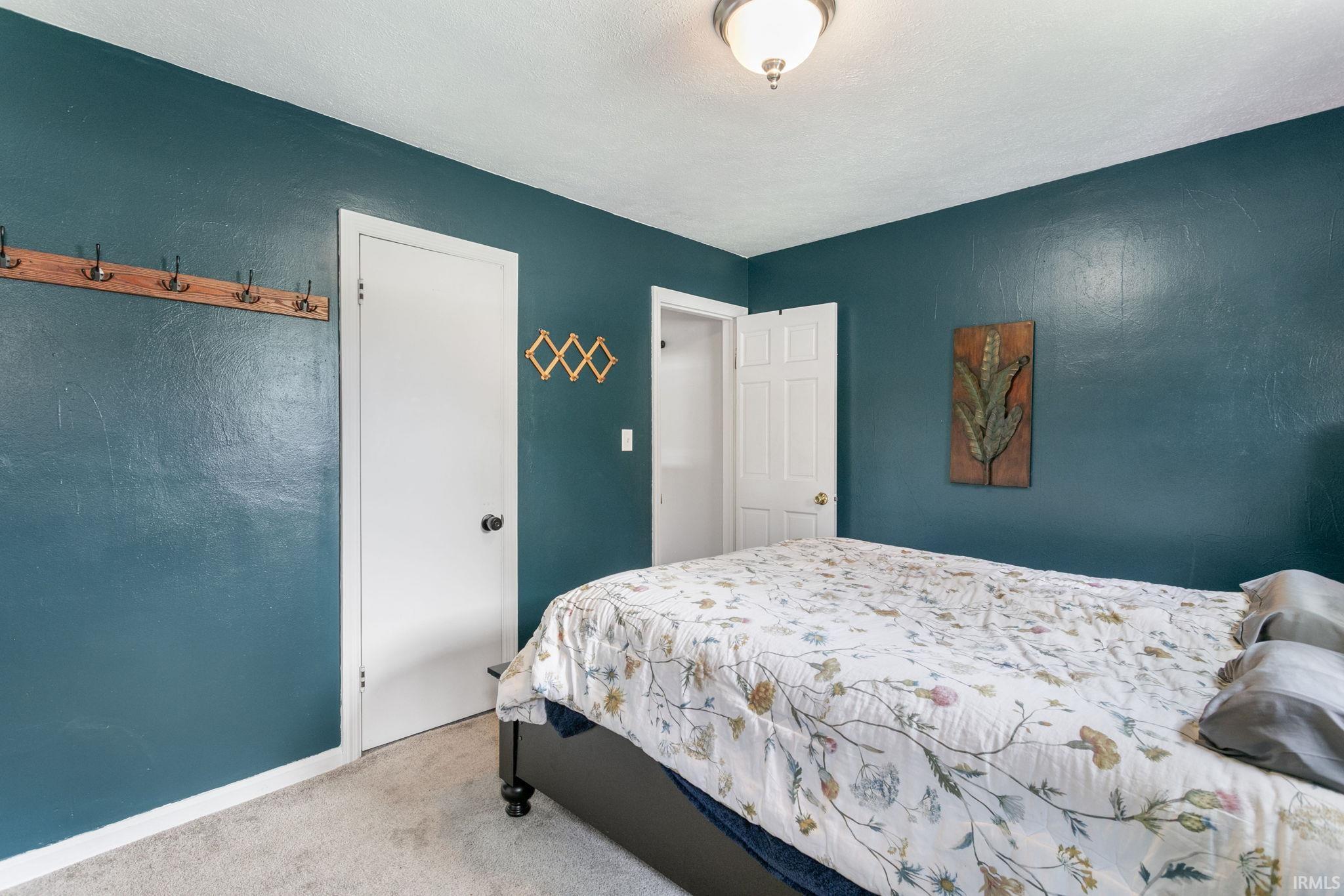 53025 Ridgewood Drive South Bend IN 46637