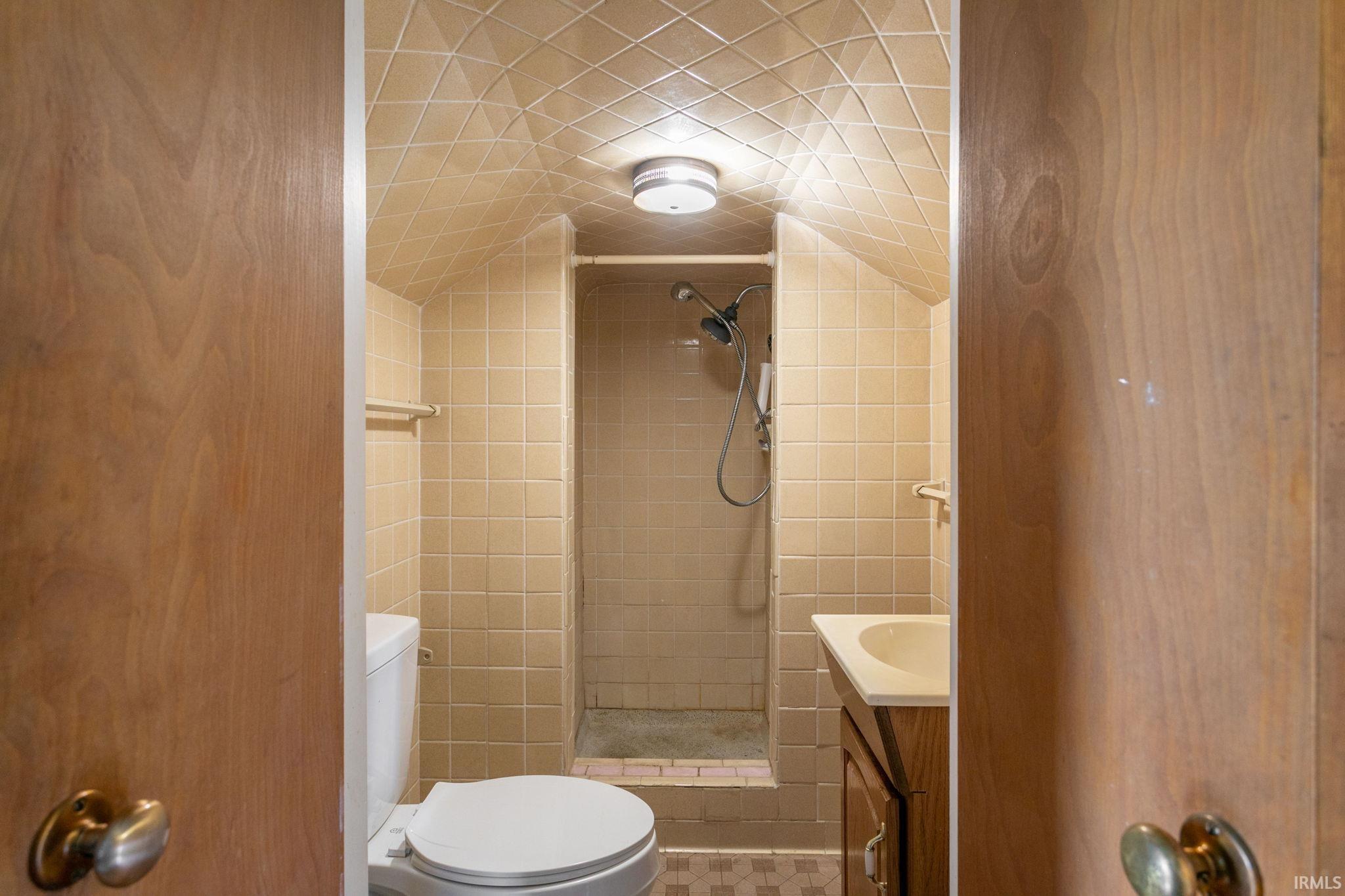 53025 Ridgewood Drive South Bend IN 46637
