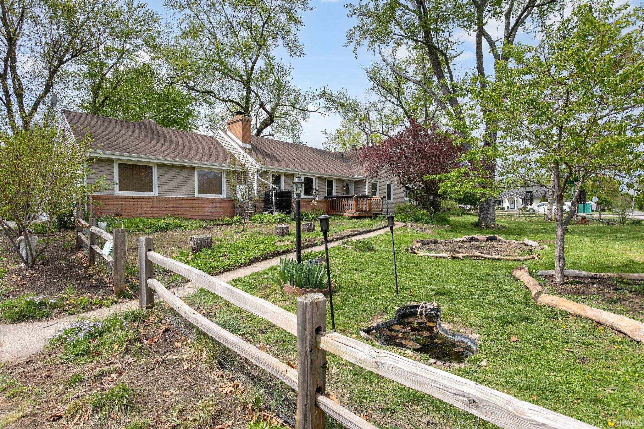 53025 Ridgewood Drive South Bend IN 46637