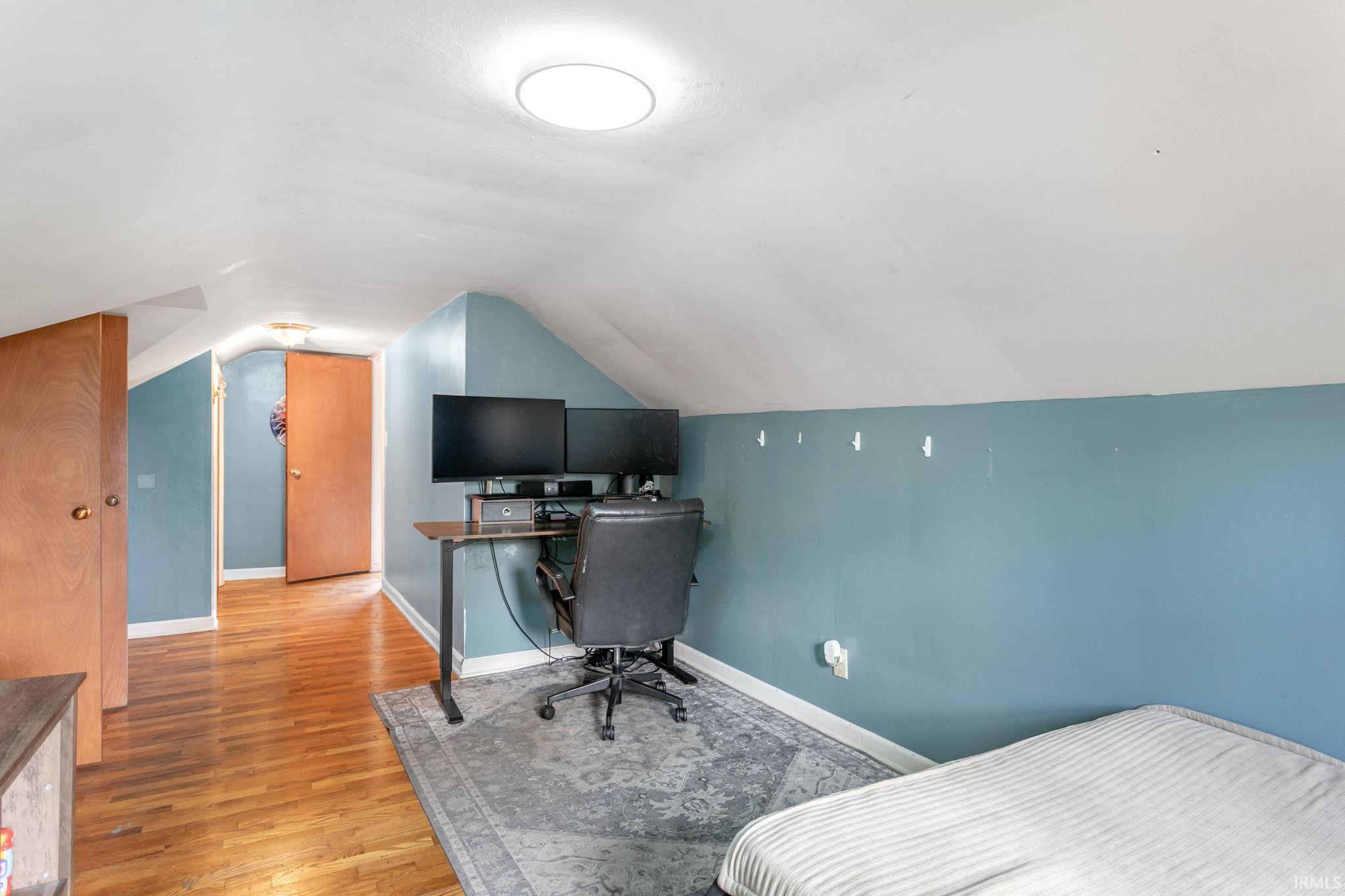 53025 Ridgewood Drive South Bend IN 46637