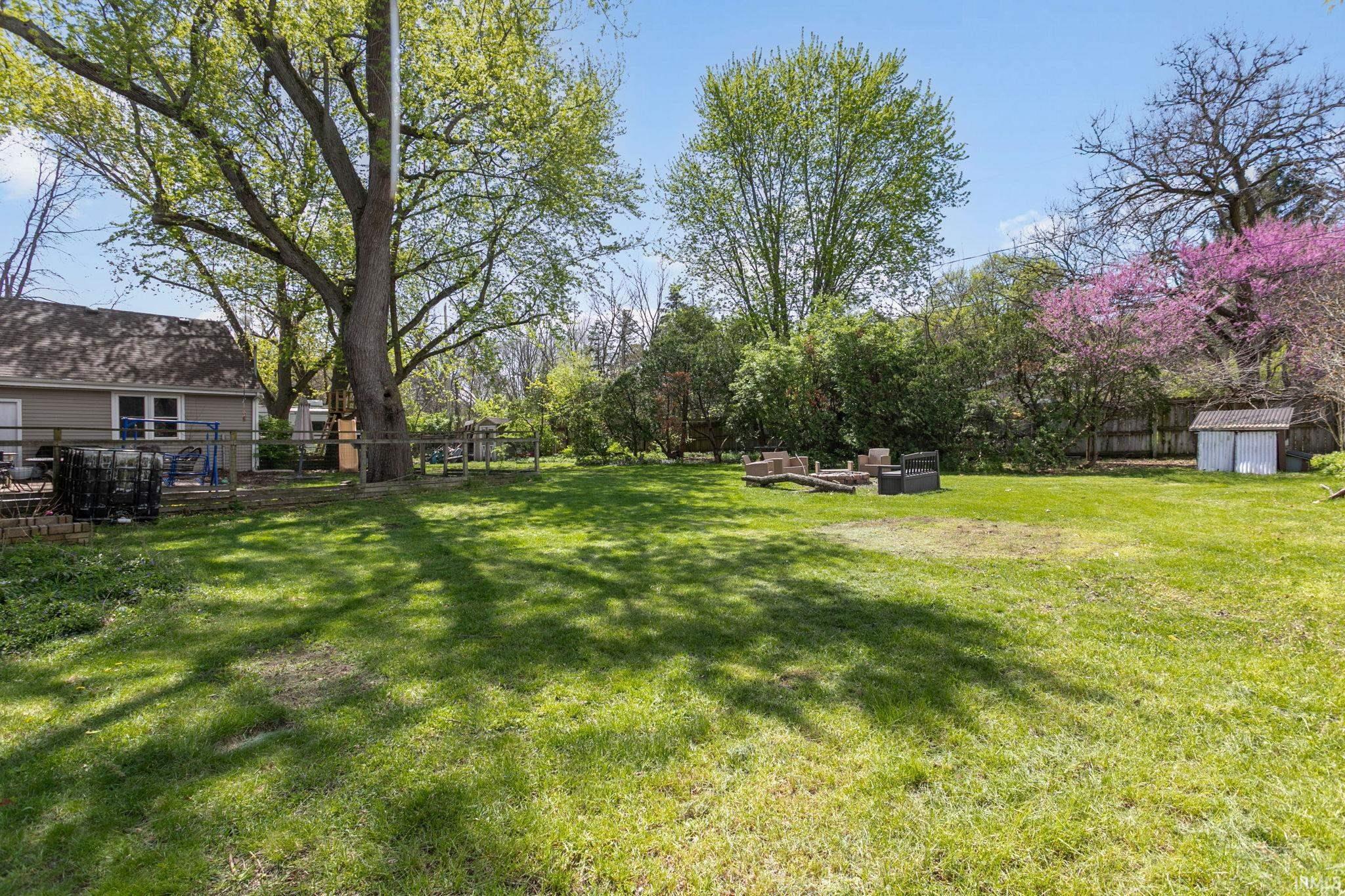 53025 Ridgewood Drive South Bend IN 46637