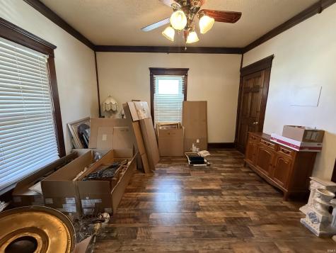 404 W Grissom Avenue Mitchell IN 47446