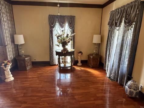 404 W Grissom Avenue Mitchell IN 47446