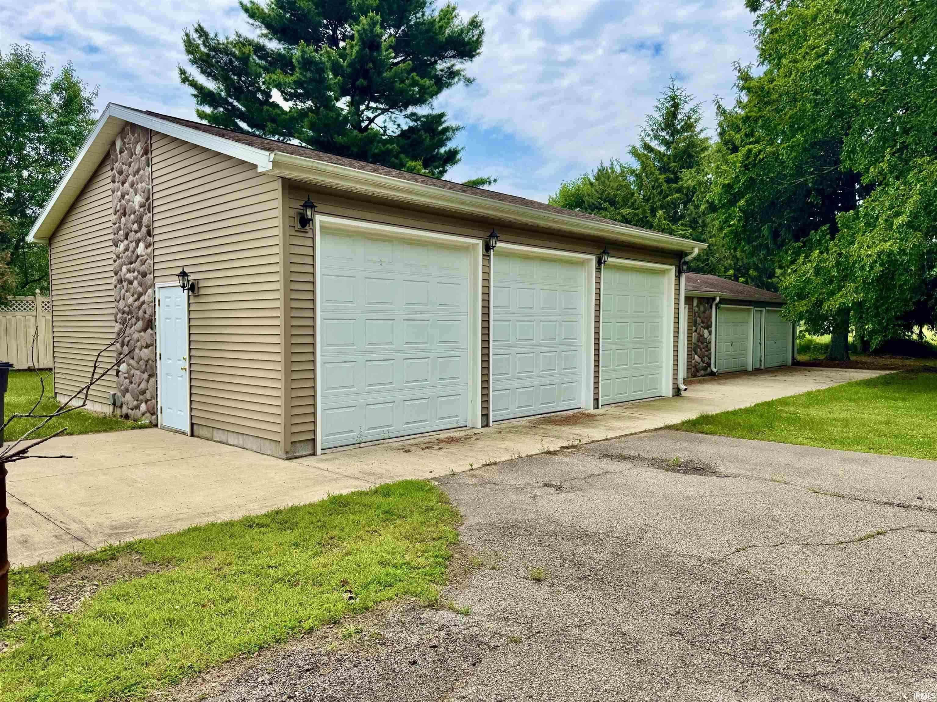 3401 Pleasant Plain Avenue Elkhart IN 46517