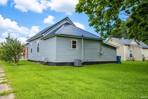 21 N Shield Street Knox IN 46534