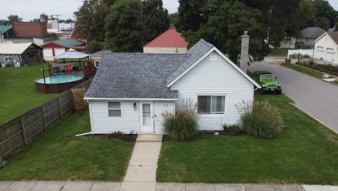 111 N Yale Street Mentone IN 46539