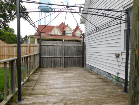 111 N Yale Street Mentone IN 46539