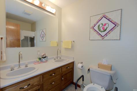 2960 E 600 S Warren IN 46792
