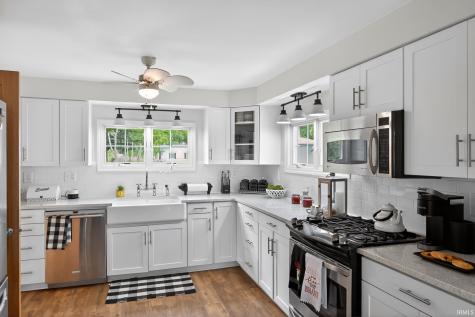 6019 S State Road 10 Knox IN 46534