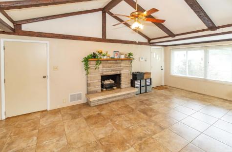 601 W Mill Road Evansville IN 47710