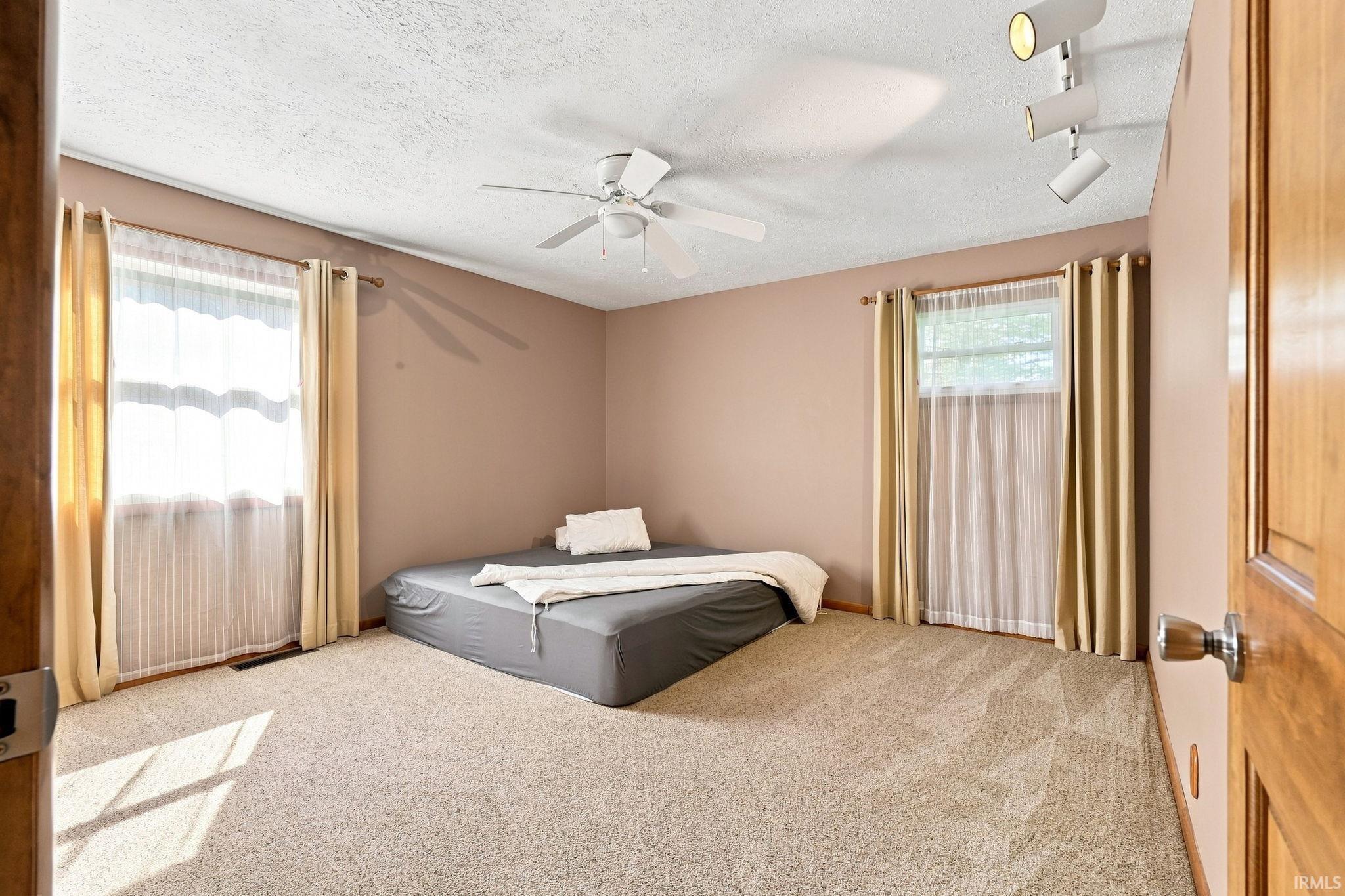 270 N 175 E. Warsaw IN 46580