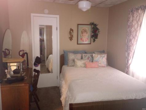 1166 Mckinley Avenue Vincennes IN 47591