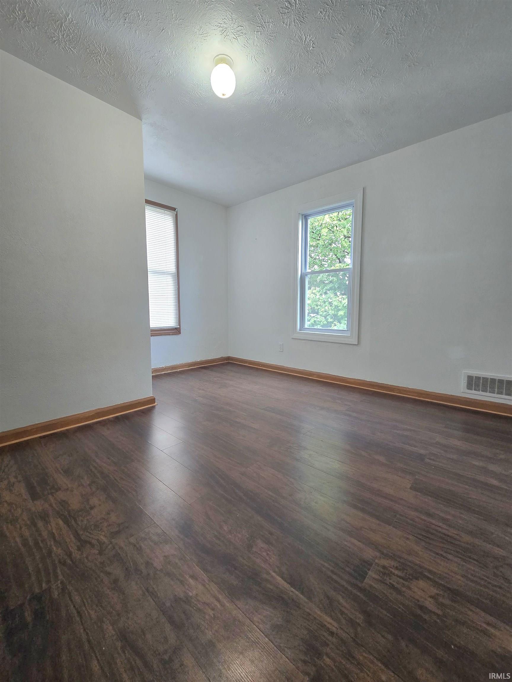1601 Magnolia Street South Bend IN 46613