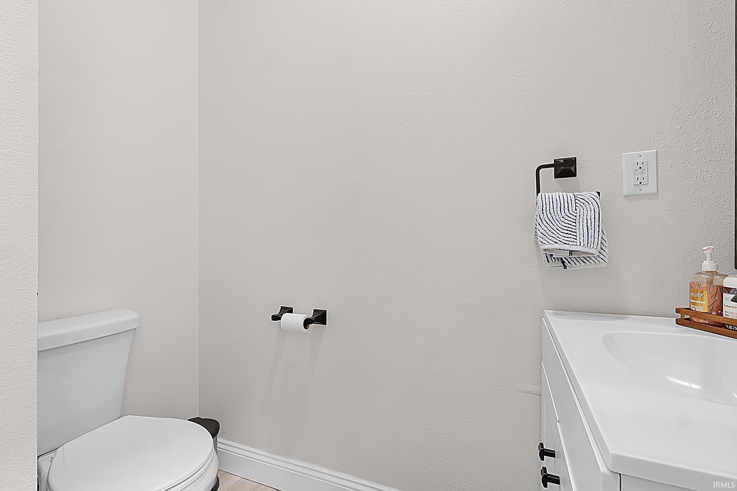 2607 Wolfs Point Drive Rochester IN 46975