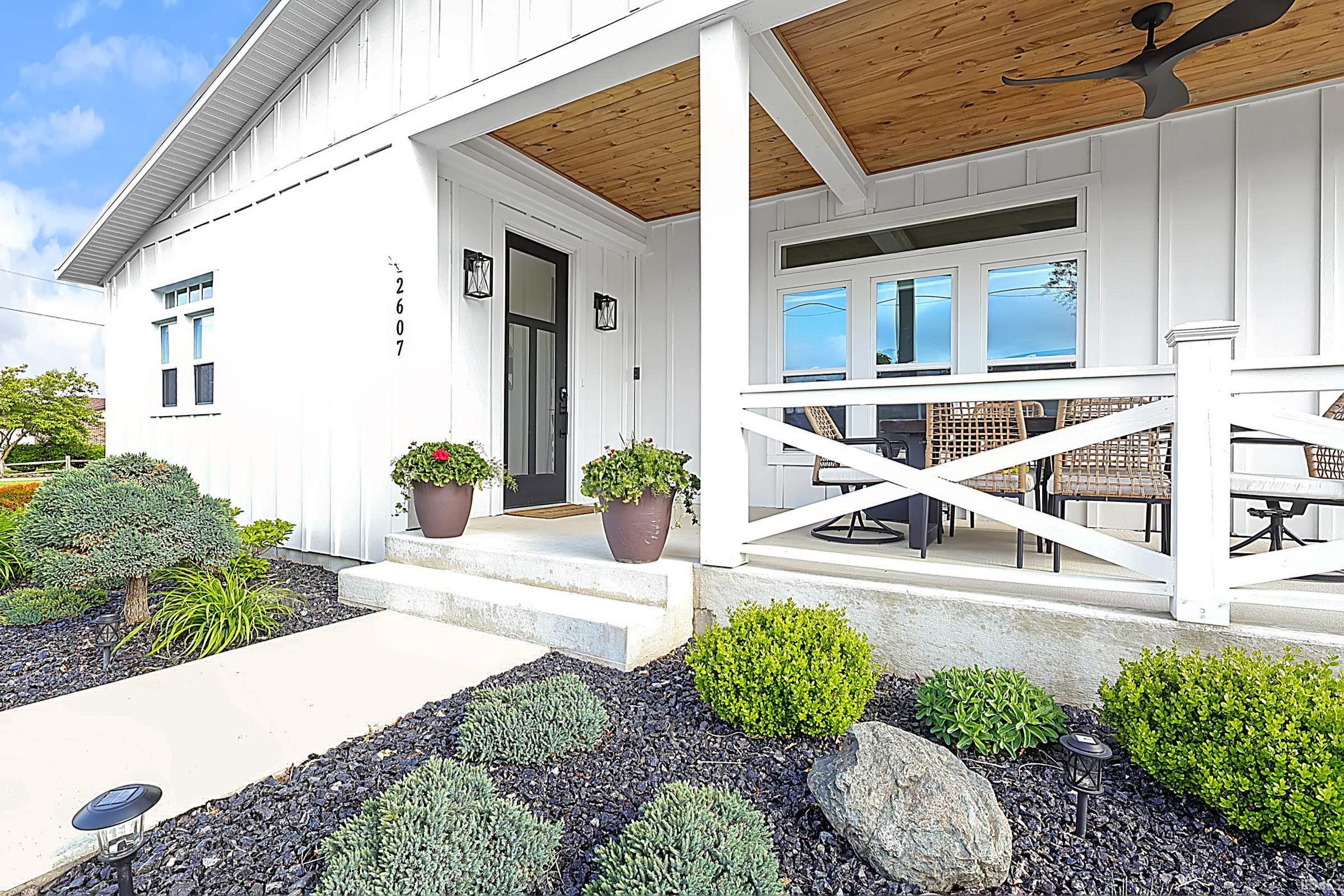 2607 Wolfs Point Drive Rochester IN 46975