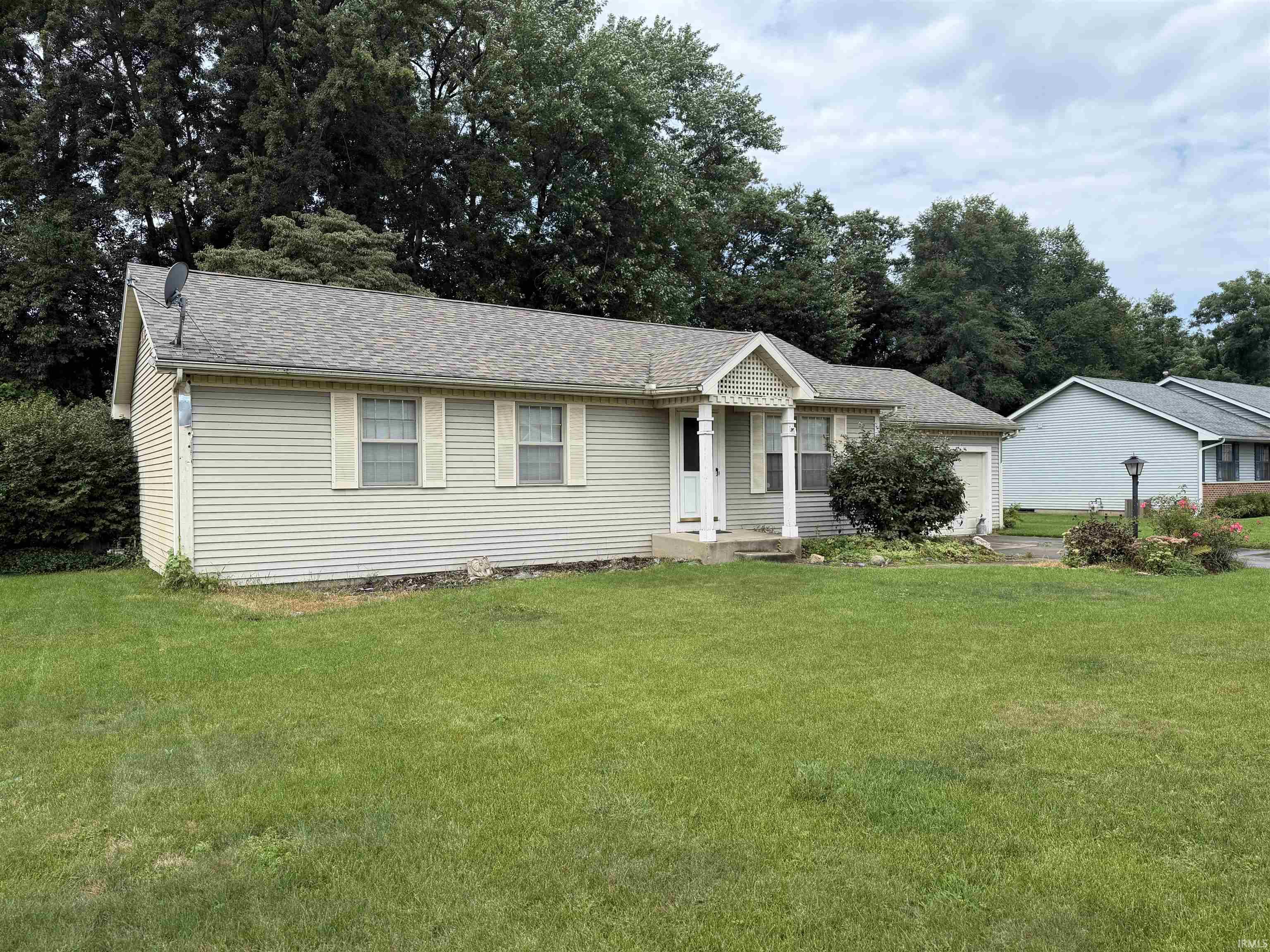 51937 Meadow Crest Drive South Bend IN 46628