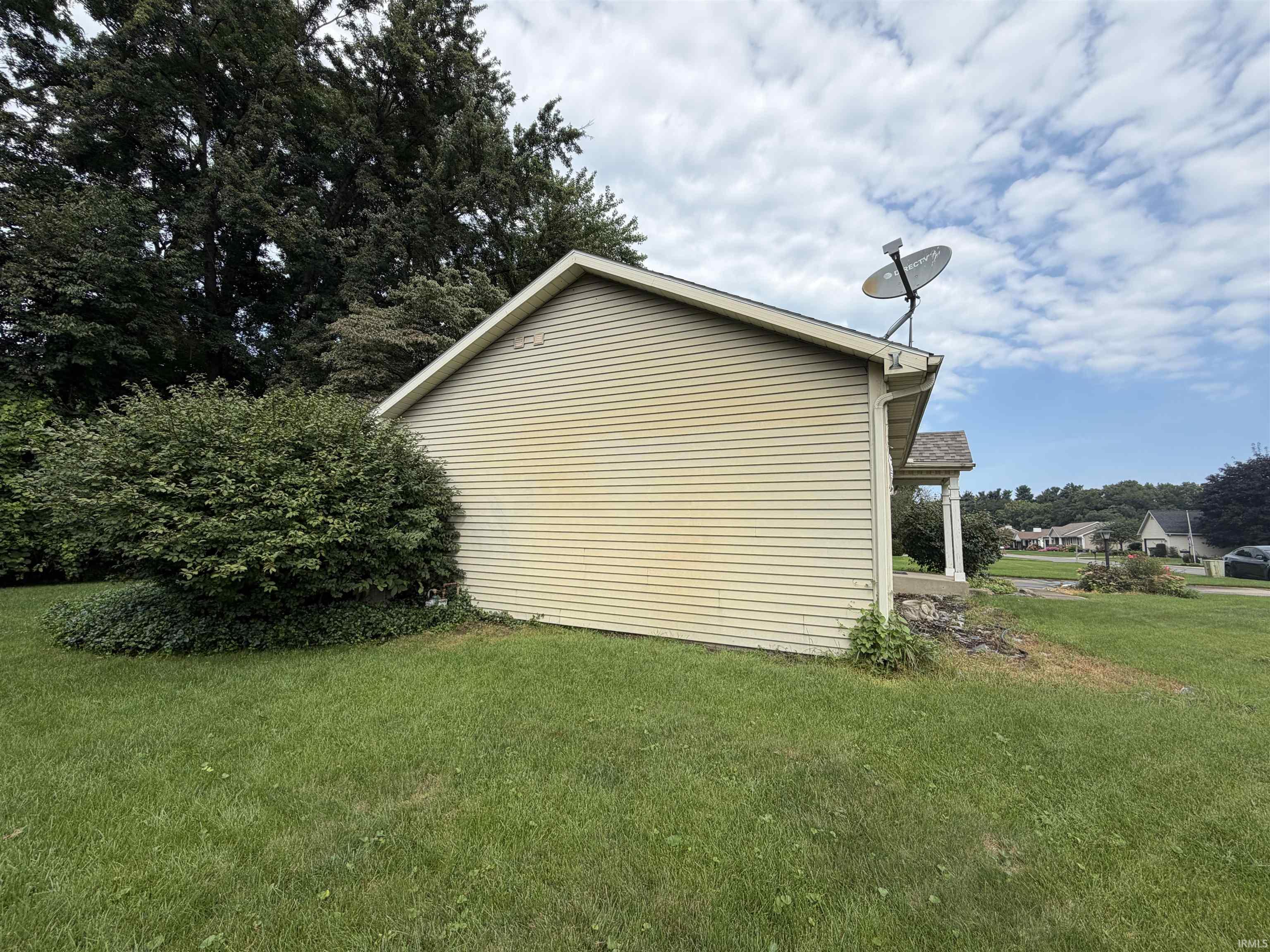 51937 Meadow Crest Drive South Bend IN 46628