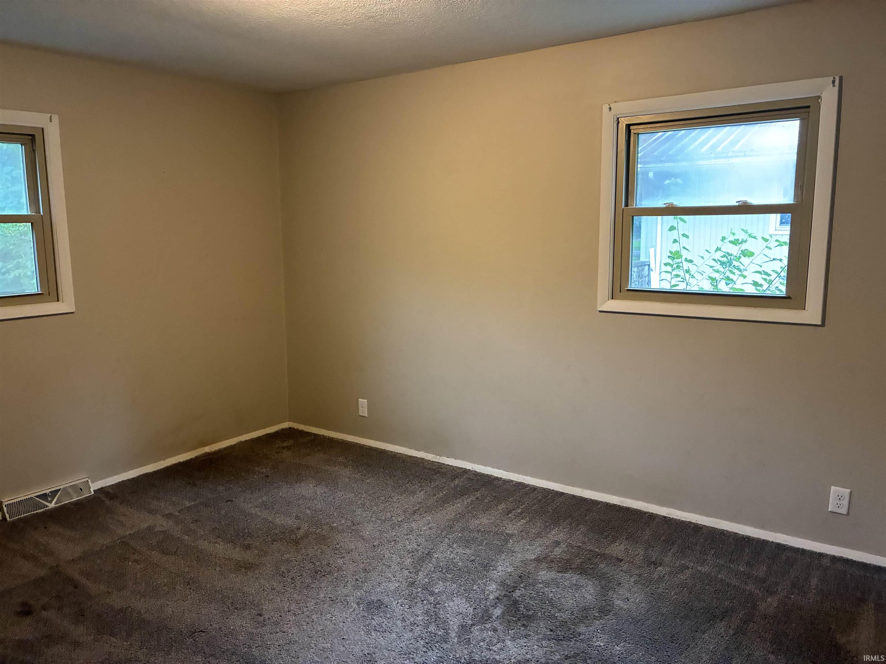 748 W 9th Street Rochester IN 46975