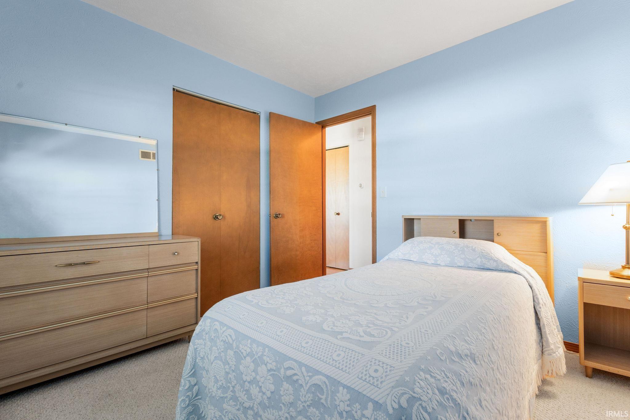 57302 Peggy Drive South Bend IN 46619
