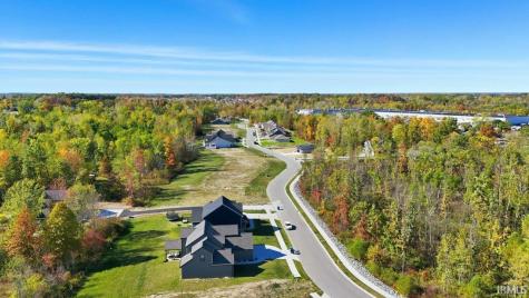 104 N Deer Cliff Run Fort Wayne IN 46804