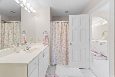 1055 N Admirals Pointe Drive Lafayette IN 47909