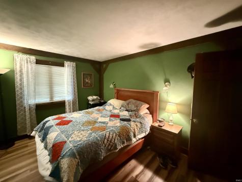 1349 Bellgrade Avenue Loogootee IN 47553