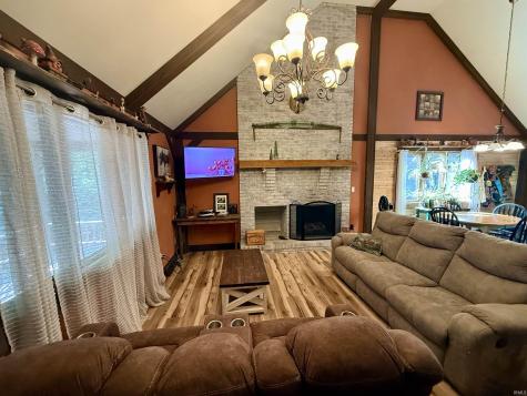 1349 Bellgrade Avenue Loogootee IN 47553