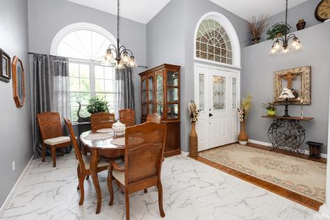 51529 Primrose Road South Bend IN 46628