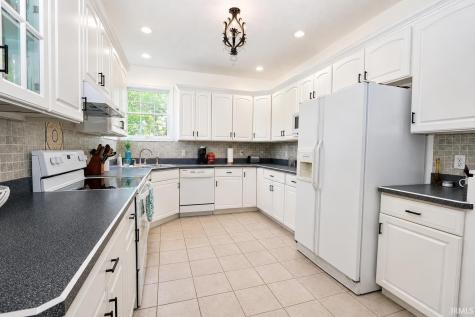 51529 Primrose Road South Bend IN 46628