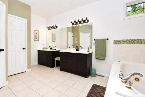 51529 Primrose Road South Bend IN 46628
