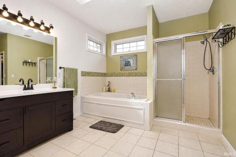 51529 Primrose Road South Bend IN 46628
