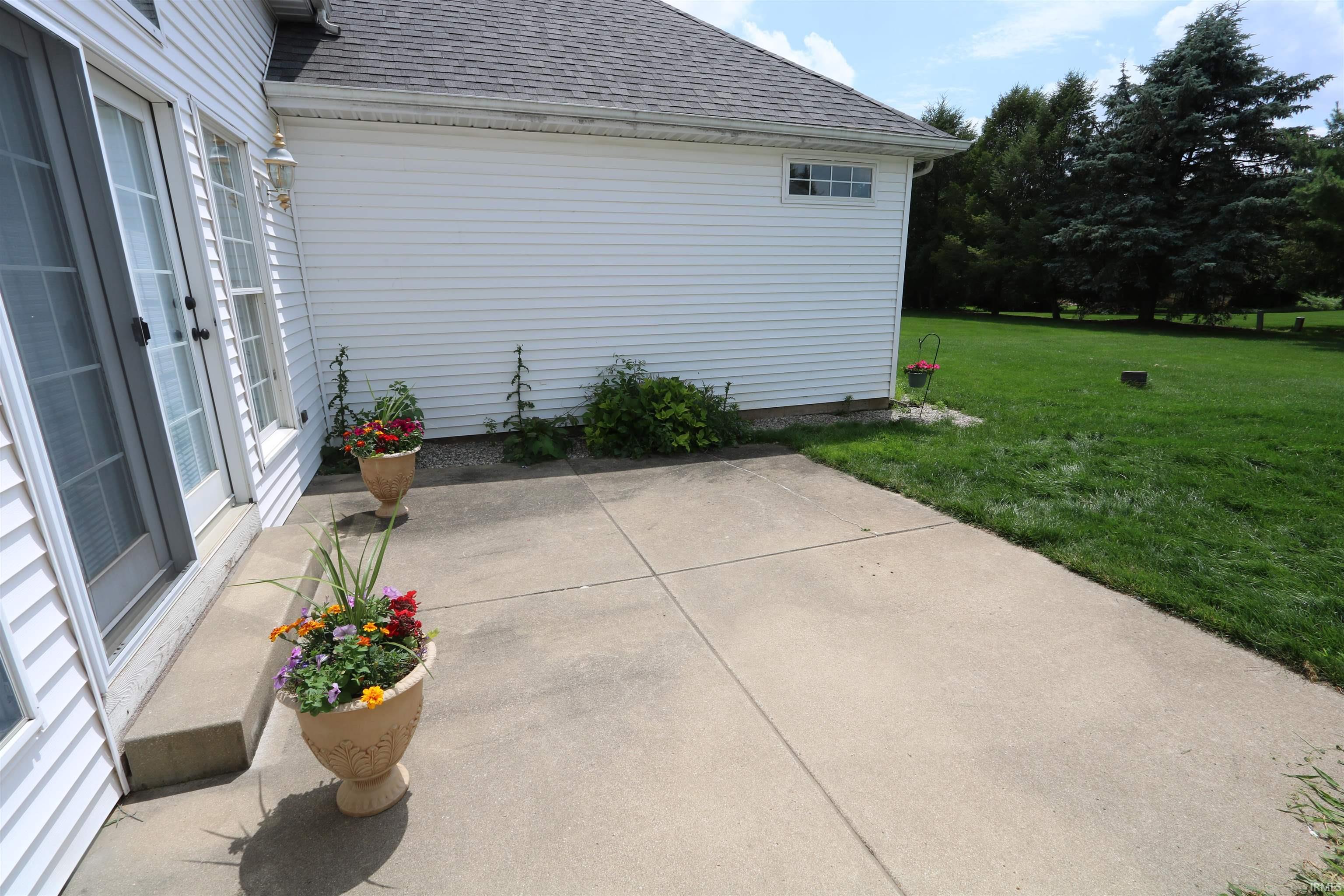 51529 Primrose Road South Bend IN 46628