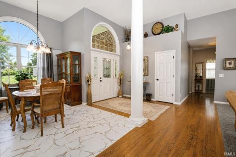51529 Primrose Road South Bend IN 46628