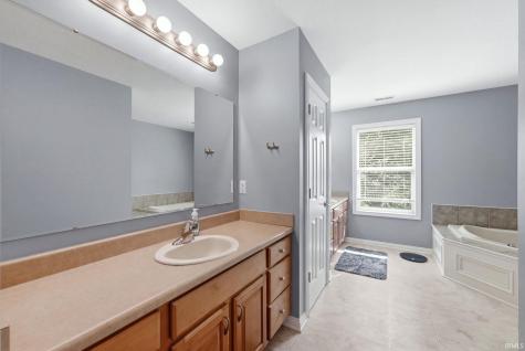 1209 Obsidian Lane Fort Wayne IN 46845