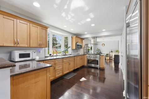1209 Obsidian Lane Fort Wayne IN 46845