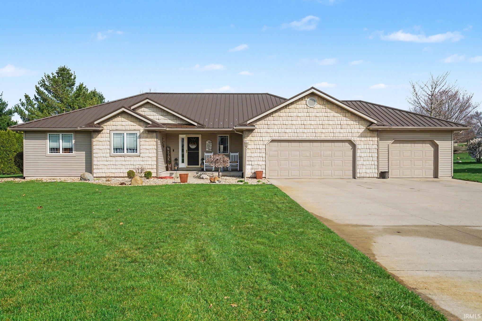 14541 Field Crest Court Middlebury IN 46540