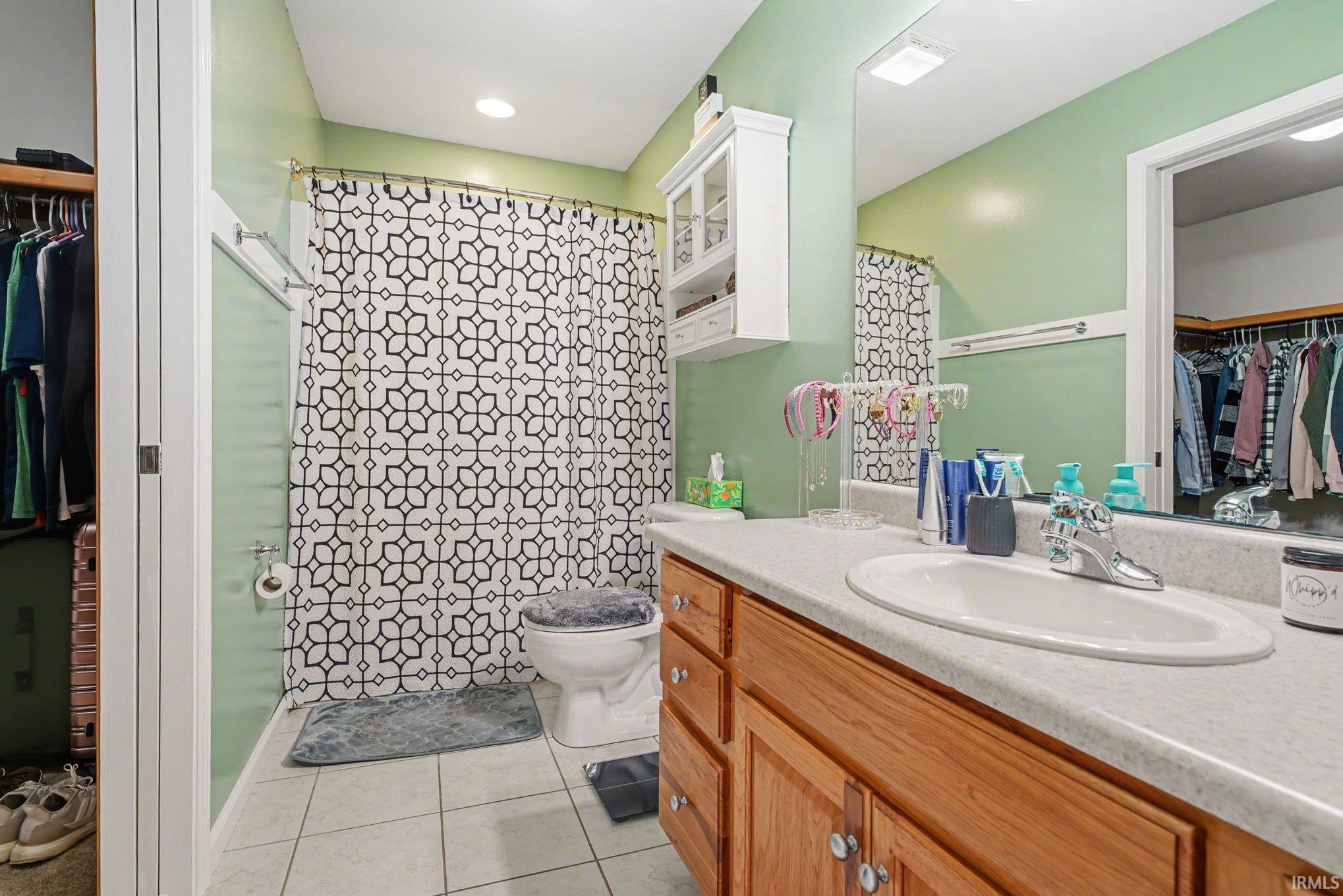 14541 Field Crest Court Middlebury IN 46540