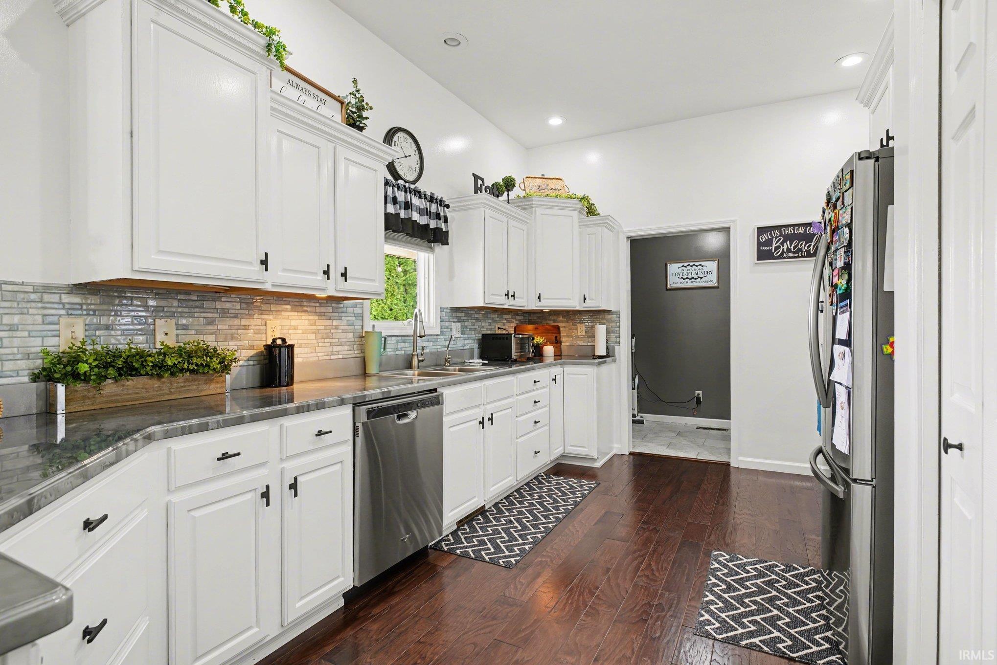 14541 Field Crest Court Middlebury IN 46540