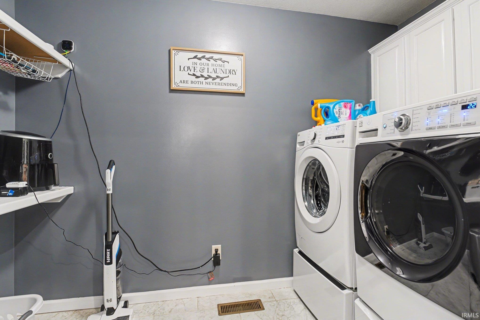 14541 Field Crest Court Middlebury IN 46540