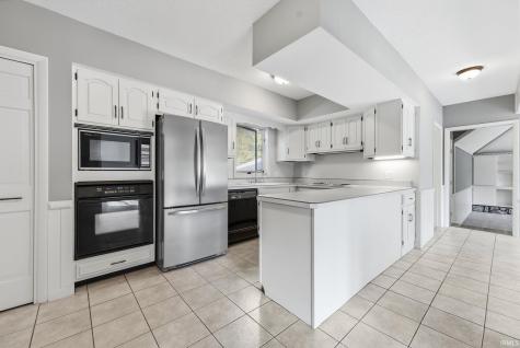 8310 Winchester Road Fort Wayne IN 46819