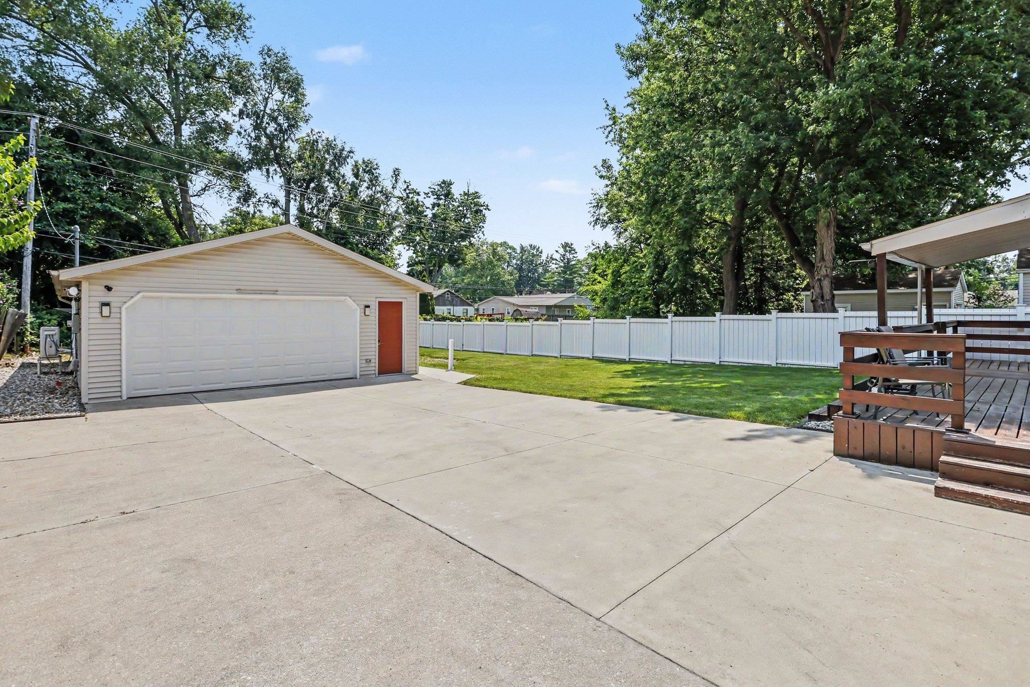 54218 N Ironwood Road South Bend IN 46635