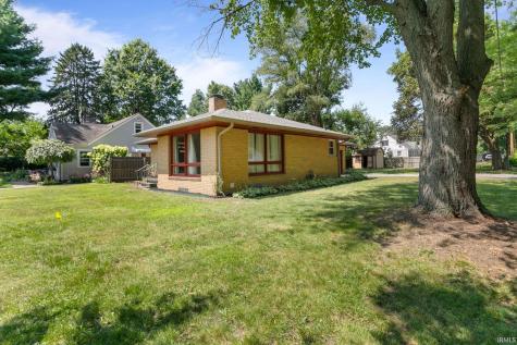 19637 Paxson Drive South Bend IN 46637