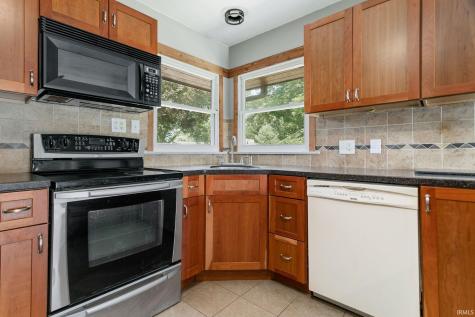 19637 Paxson Drive South Bend IN 46637