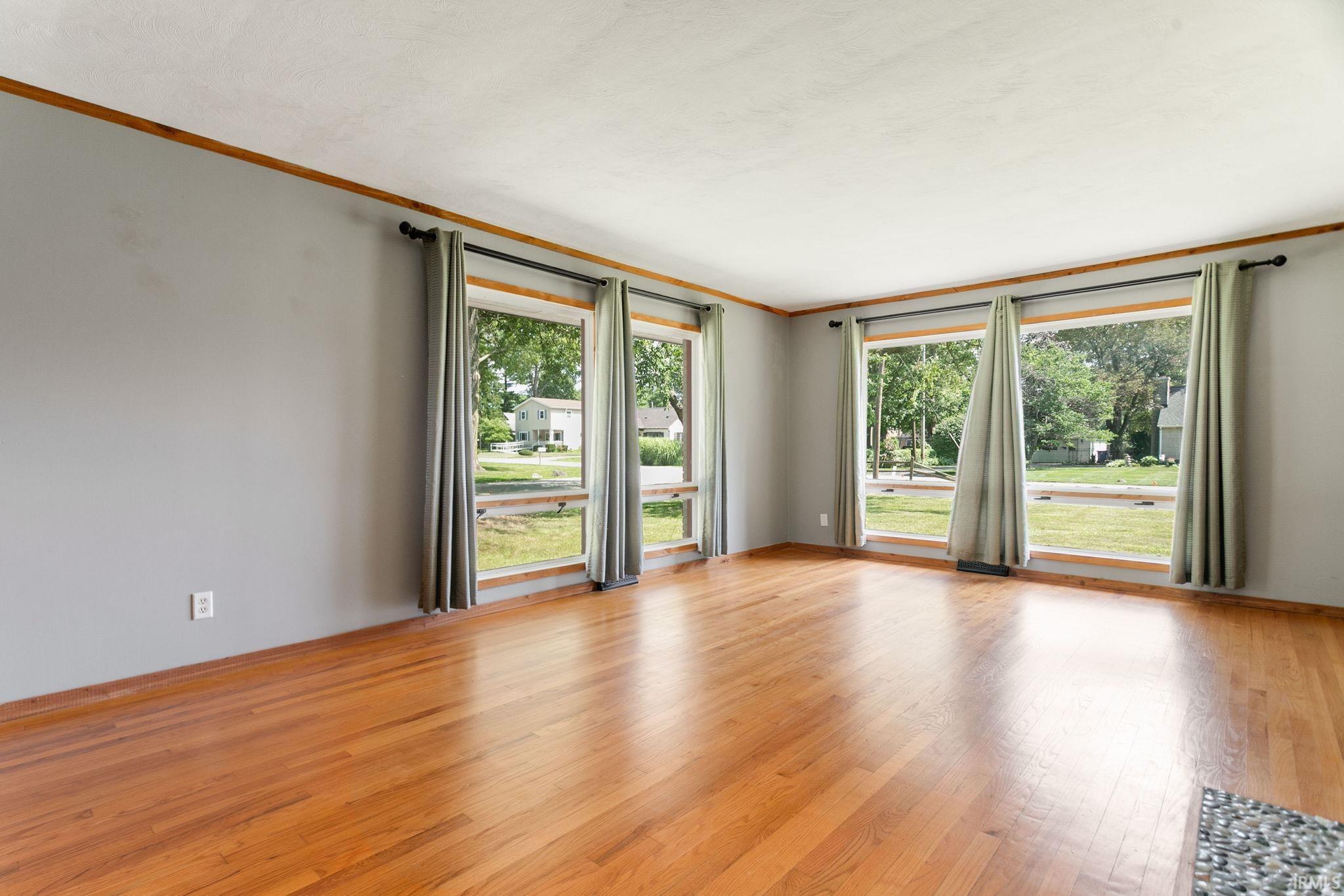 19637 Paxson Drive South Bend IN 46637