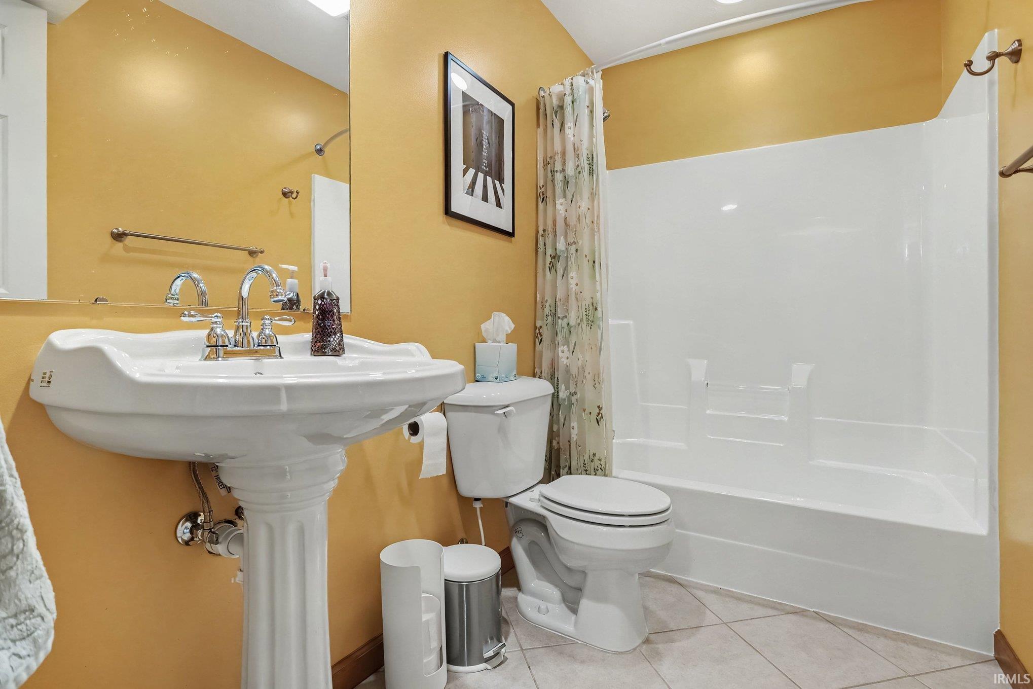 3608 Oak Ridge Drive Elkhart IN 46517