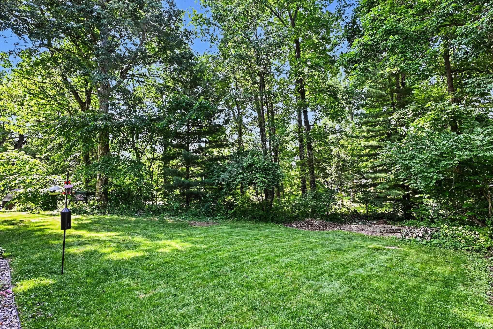 2415 W Nina Lane Warsaw IN 46580
